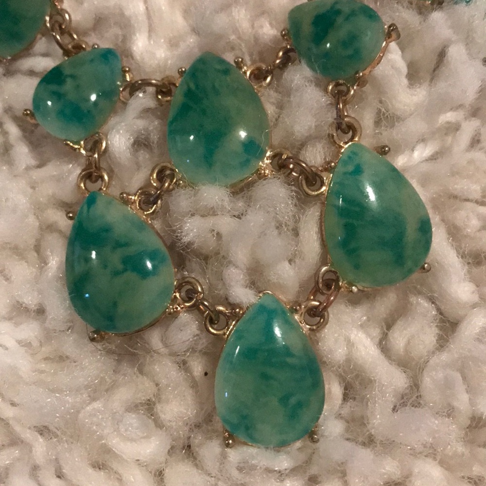 Statement Emerald Necklace - image 3